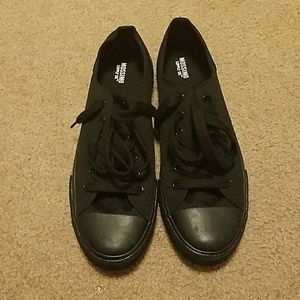 ❤️Black mossimo shoes price firm❤️